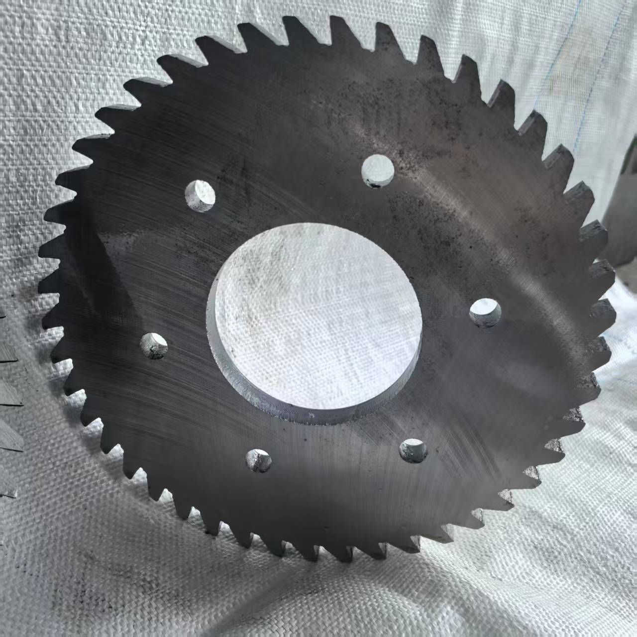 Hvordan har Xinzhe Tools' optimerede krakkerblade vundet tillid hos sydøstasiatiske gummigenvindingsvirksomheder?